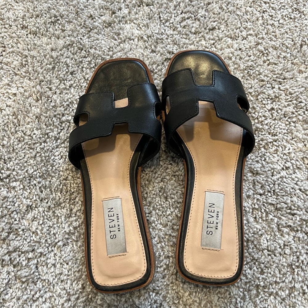 Steve Madden Black Slide Sandals with H-Strap Design
